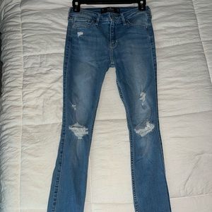 Hollister size 0R mid rise crop super skinny